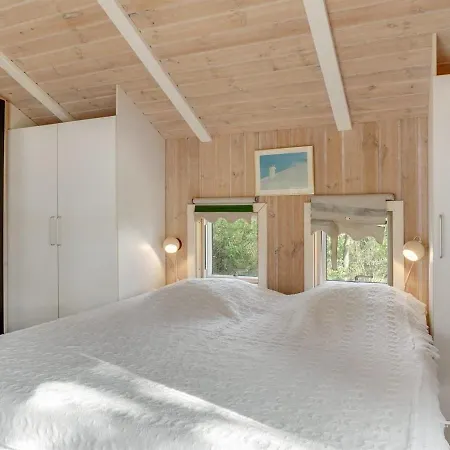 Holiday home Alfi - 150m From The Sea In Ne Jutland By Interhome